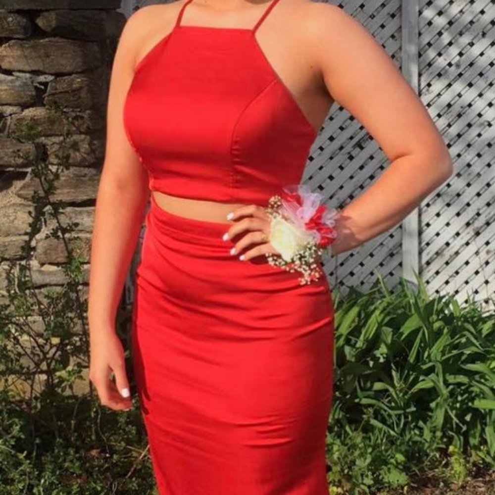 Faviana 2 piece prom dress